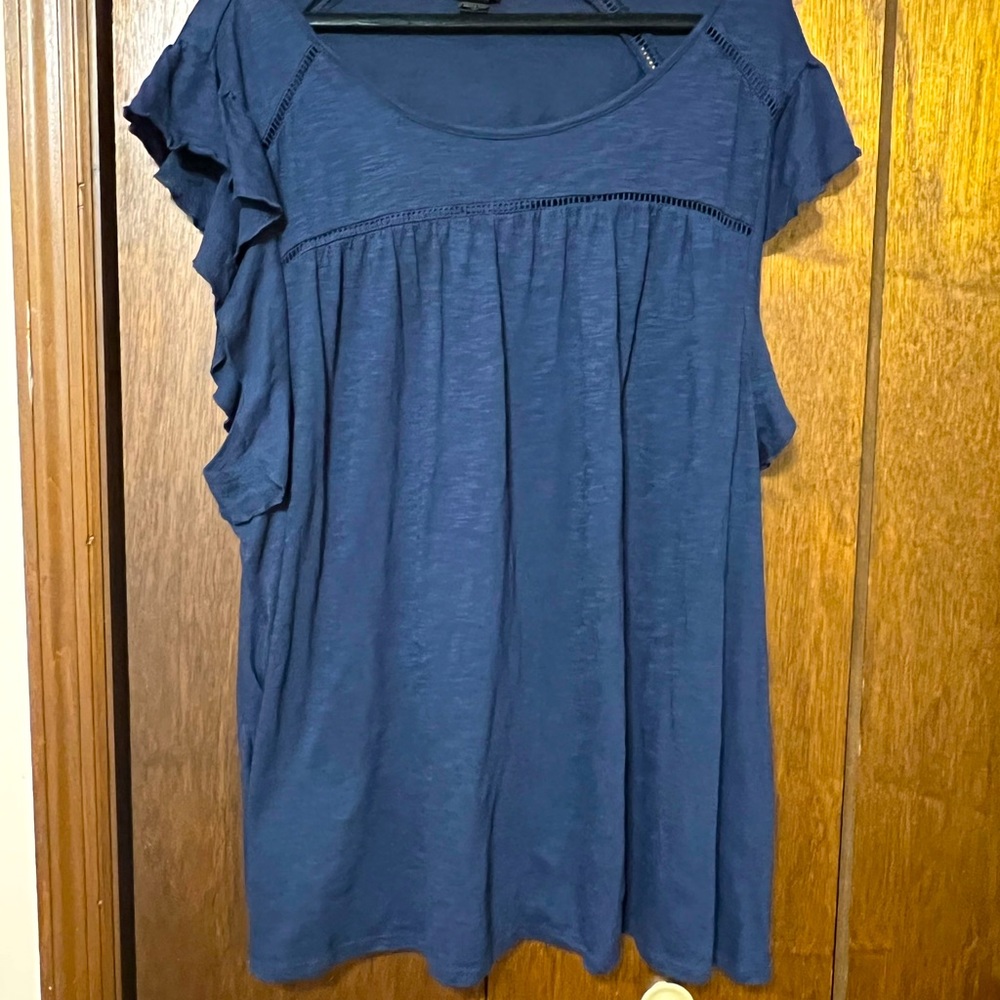 Navy top